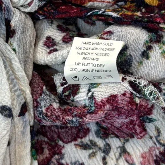 LUQ Rhee Tie Front Top Blouse V Neck Floral Off White Green Pink Women's Size S - Picture 5 of 10